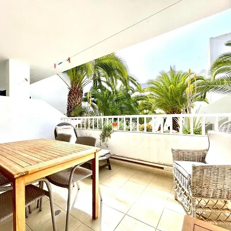 Coqueto Apartamento Con Wifi, Cerca De Playa Los Charcos