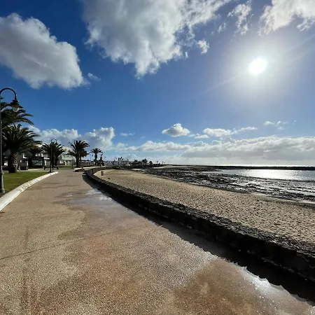 Coqueto Apartamento Con Wifi, Cerca De Playa Los Charcos شقة *