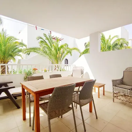 Coqueto Apartamento Con Wifi, Cerca De Playa Los Charcos *