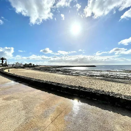 Coqueto Apartamento Con Wifi, Cerca De Playa Los Charcos *